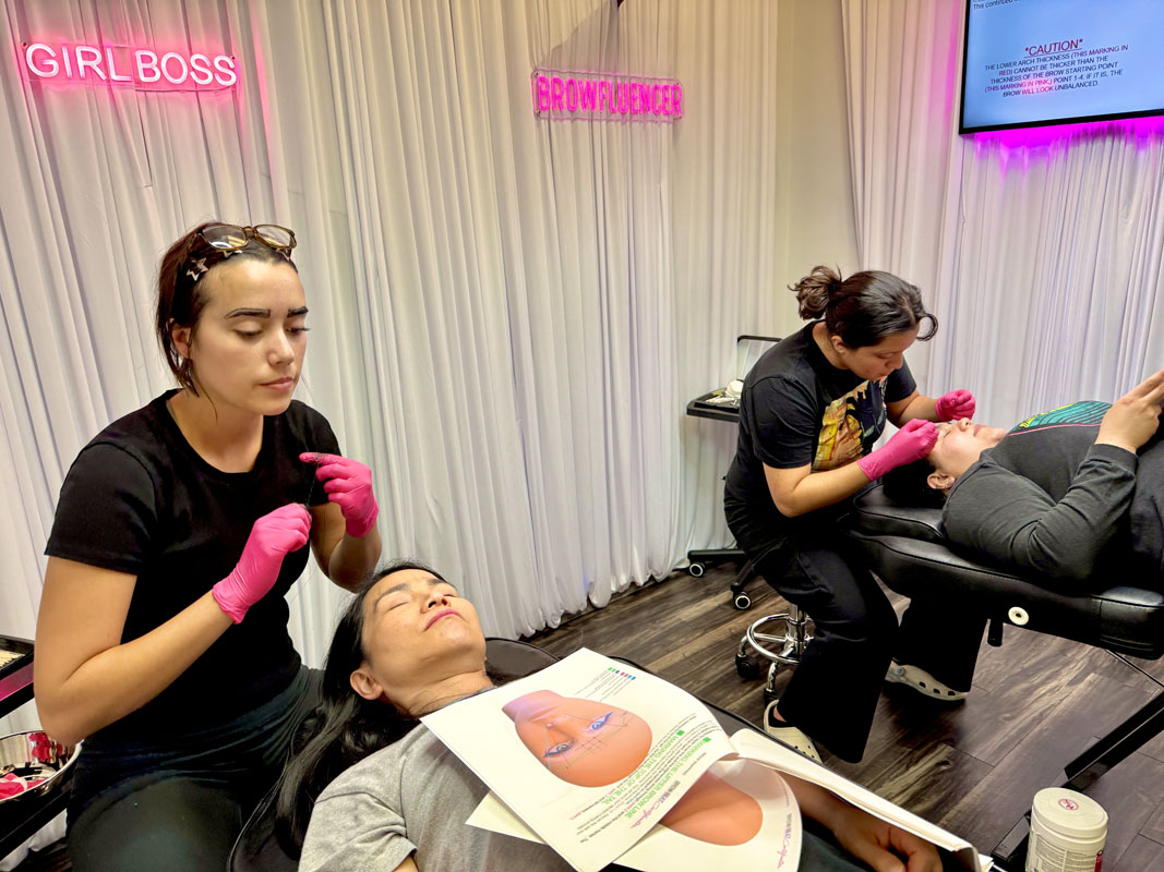 Mapping Arches for Eyebrow Tattoo mapping string intersection creating brow arches placement